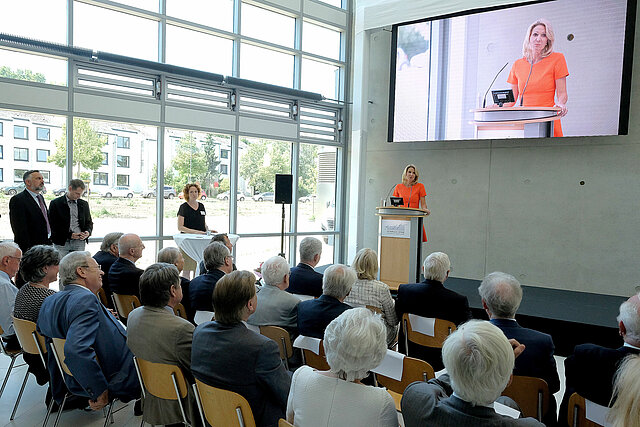 Rektorin Steinbeck opening the Building ZSL Juli 2018 (Zentrum für Synthetische Lebenswissenschaften)